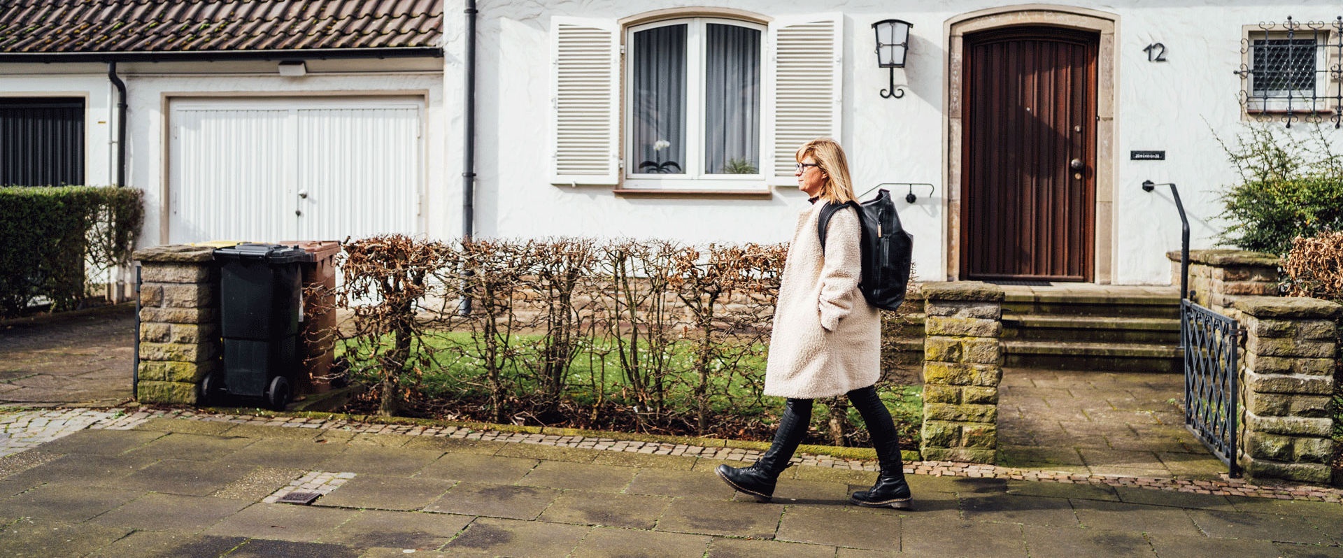 UmsteiGERN-Botschafterin Sebina ist zu Fuß in Dortmund unterwegs